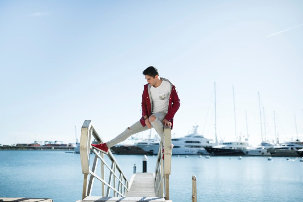 Projektując dom na działce przy Szlaku Wielkich Jezior warto pomyśleć o integracji budynku z otaczającym go krajobrazem