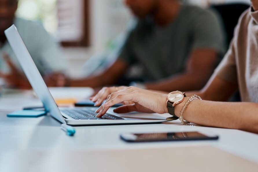 Czy HP ProBook 440 G11 to idealny wybór dla profesjonalistów?